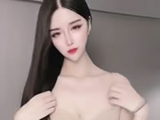 Châu Á đĩ khỏa thân khiêu vũ và thủ dâm