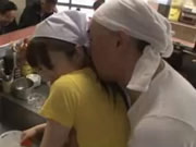 Dịch vụ đặc biệt tại các nhà hàng sushi Nhật Bản